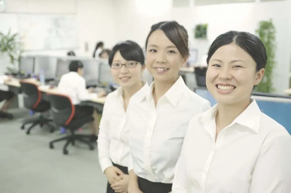 実は電話代行に電話を依頼しても、100%女性が出てくれる会社は少ない